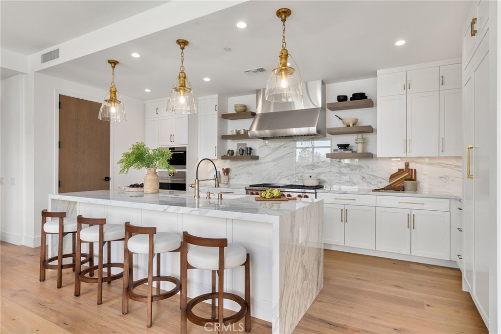 4261 Uptown Newport Drive, Unit 1 Newport Beach, CA 92660 - Photo 4 of 40