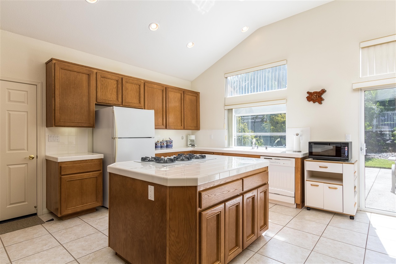 927 Cookie Lane Fallbrook, CA 92028 - Photo 7 of 25 Gallery Image 7