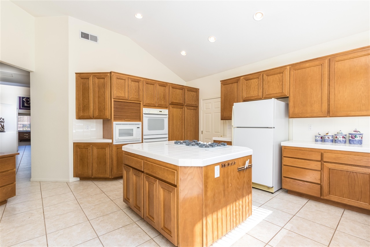 927 Cookie Lane Fallbrook, CA 92028 - Photo 8 of 25 Gallery Image 8