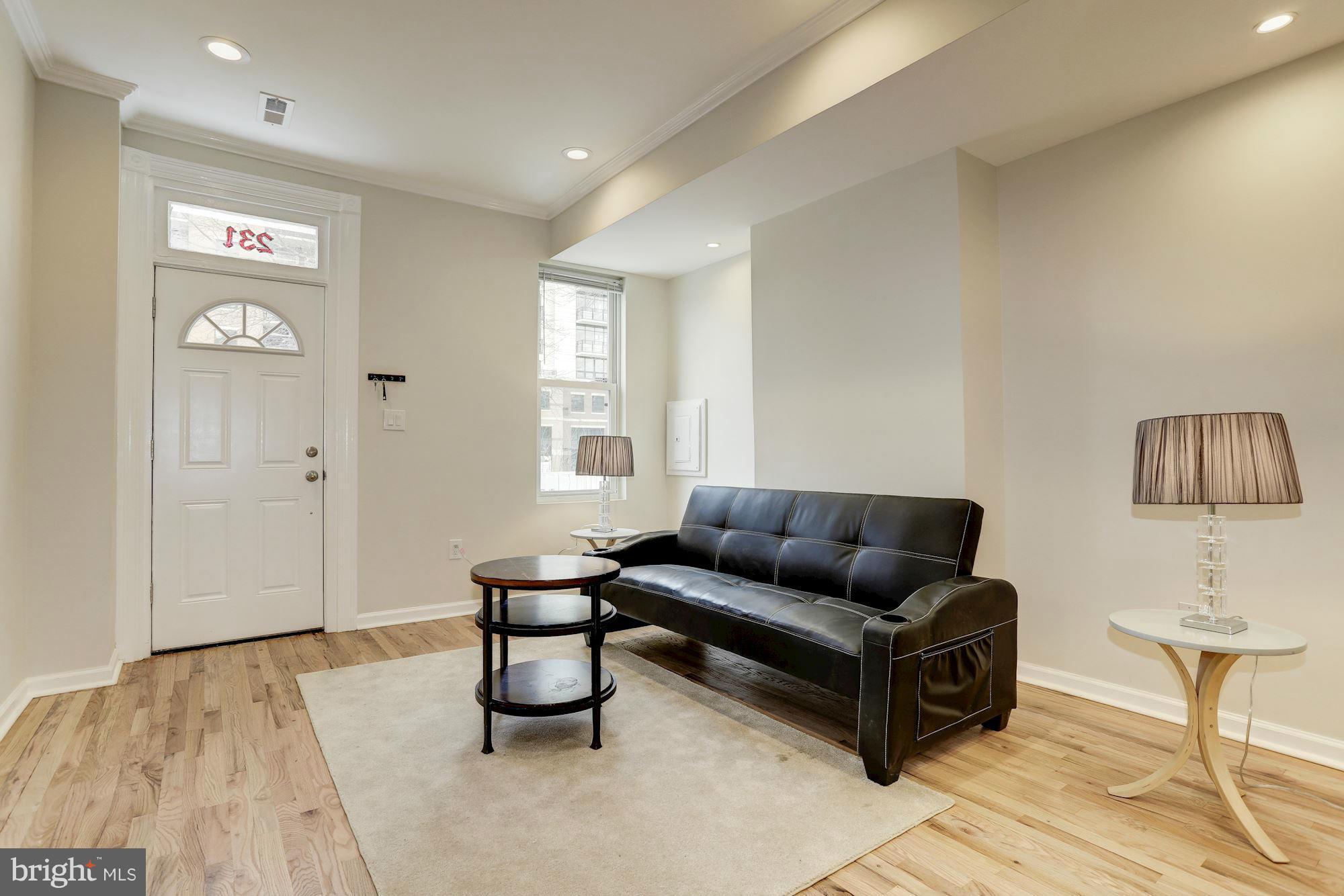 231 K Street Northeast Washington, DC 20002 - Photo 3 of 19 Living Room