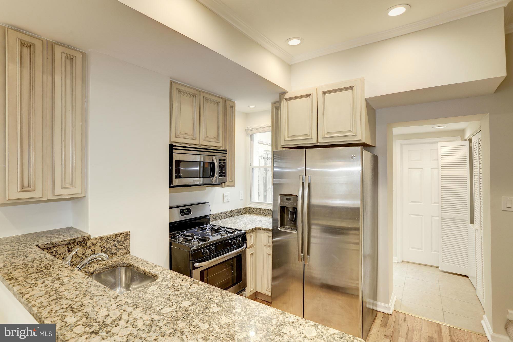 231 K Street Northeast Washington, DC 20002 - Photo 7 of 19 Kitchen