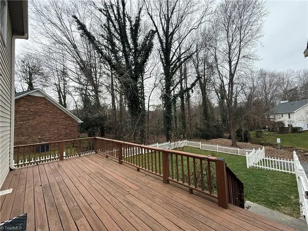 $1,950 | 928 Heatherstone Drive, Winston-Salem, NC 27104