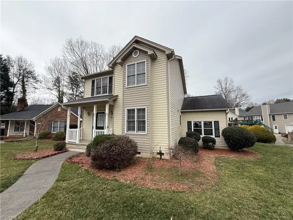 $1,950 | 928 Heatherstone Drive, Winston-Salem, NC 27104