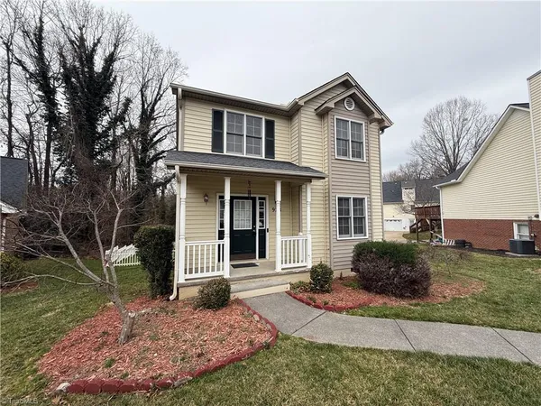 $1,950 | 928 Heatherstone Drive, Winston-Salem, NC 27104