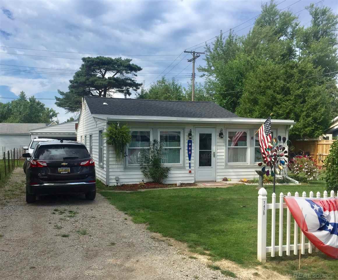 7429 Dogwood Road Lexington, MI 48450 - Photo 2 of 34 Gallery Image 2