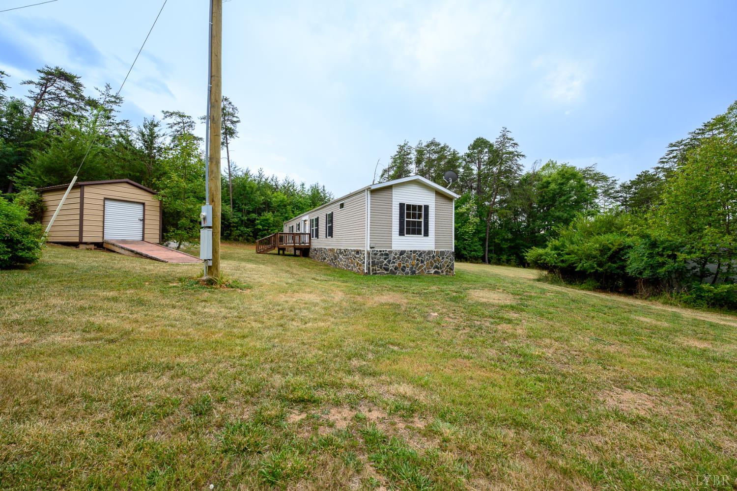 841 Mercury Road Gretna, VA 24557 - Photo 32 of 38