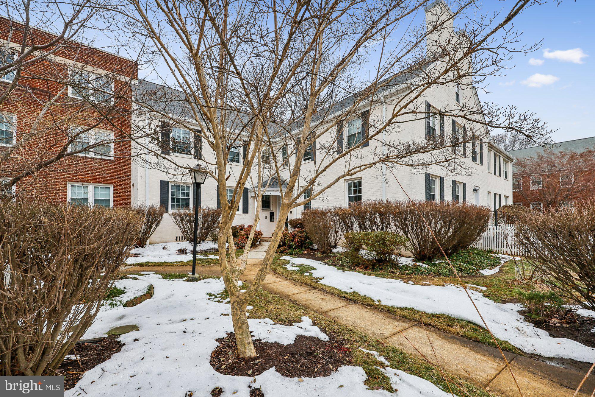 2912 13th Road South, Unit 12104 Arlington, VA 22204 - Photo 30 of 38 2912 Front Elevation