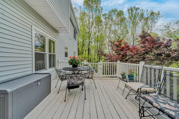 $450,000 | 6640 Parkway Drive, Roanoke, VA 24018