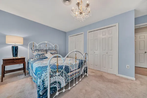 $450,000 | 6640 Parkway Drive, Roanoke, VA 24018