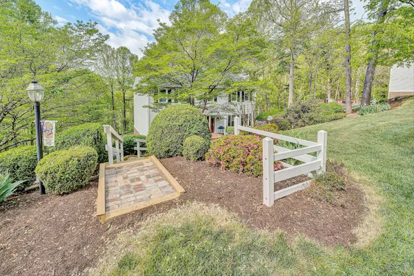 $450,000 | 6640 Parkway Drive, Roanoke, VA 24018