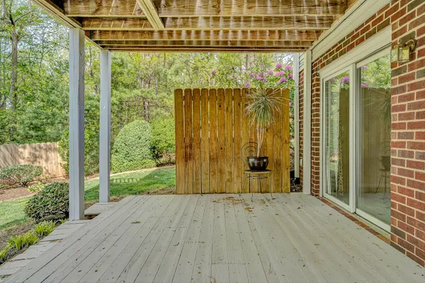$450,000 | 6640 Parkway Drive, Roanoke, VA 24018
