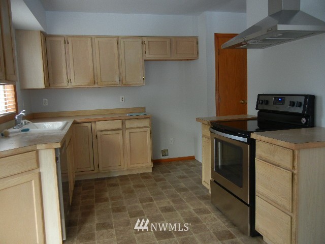 3215 McLeod Road Bellingham, WA 98225 - Photo 4 of 7 Gallery Image 4
