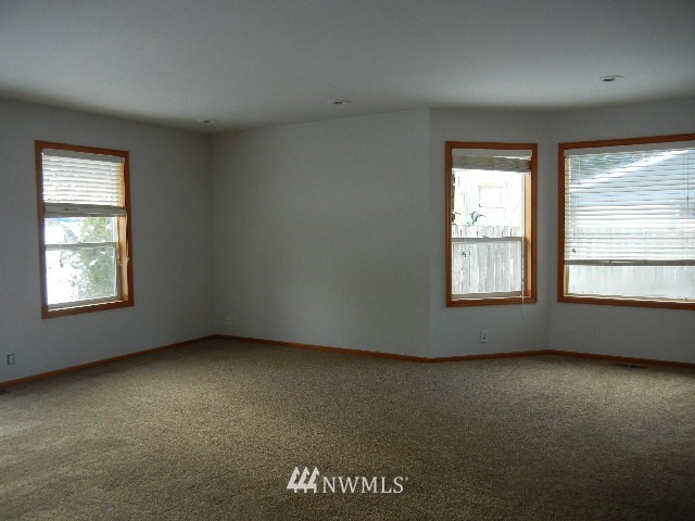 3215 McLeod Road Bellingham, WA 98225 - Photo 5 of 7 Gallery Image 5