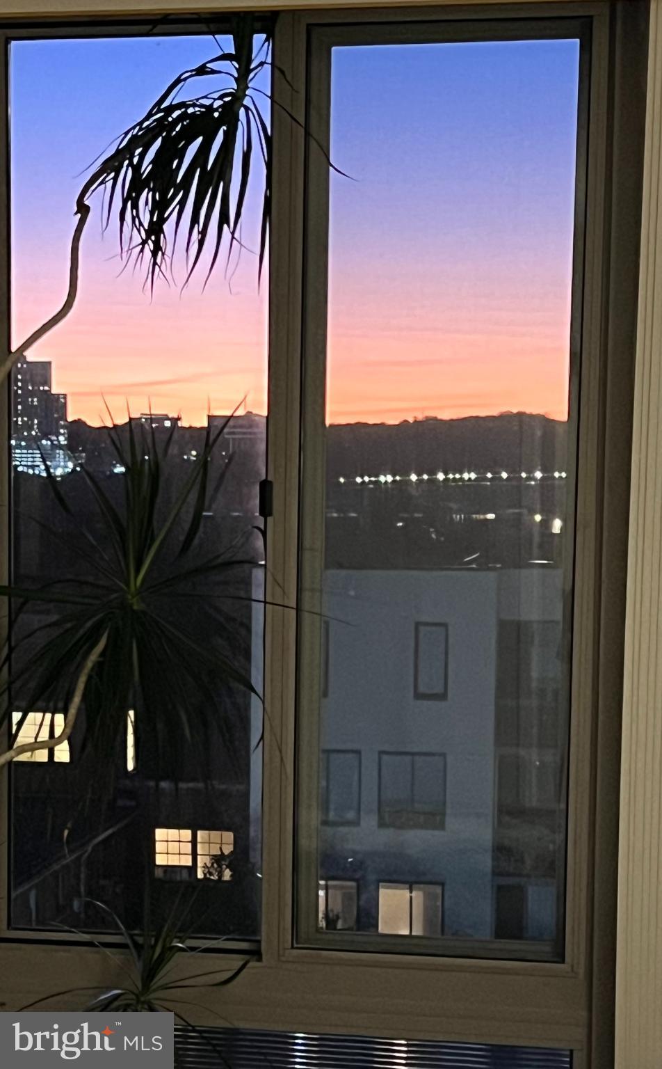 950 25th Street Northwest, Unit 721N Washington, DC 20037 - Photo 2 of 33