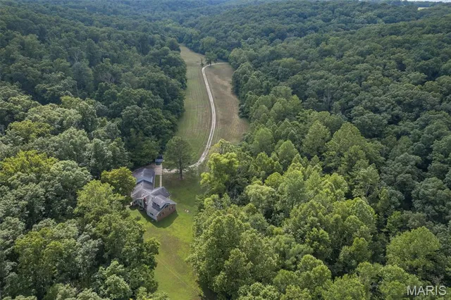 $795,000 | 2540 Pfinister School Road, De Soto, MO 63020