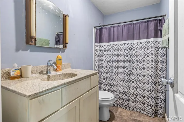 $795,000 | 2540 Pfinister School Road, De Soto, MO 63020