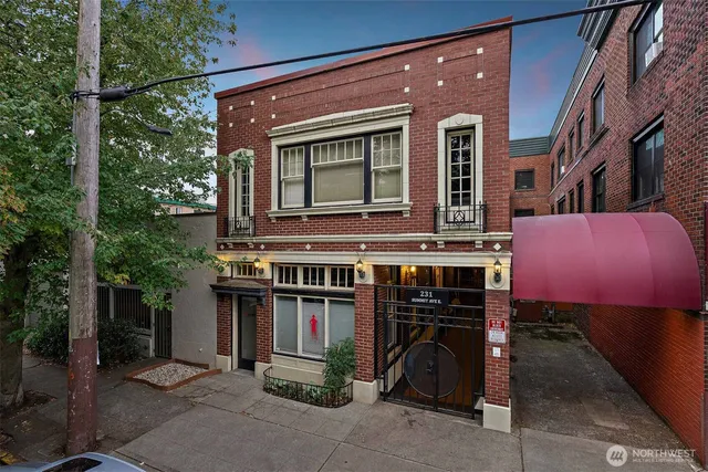 $2,195,000 | 231 Summit Avenue East, Seattle, WA 98102
