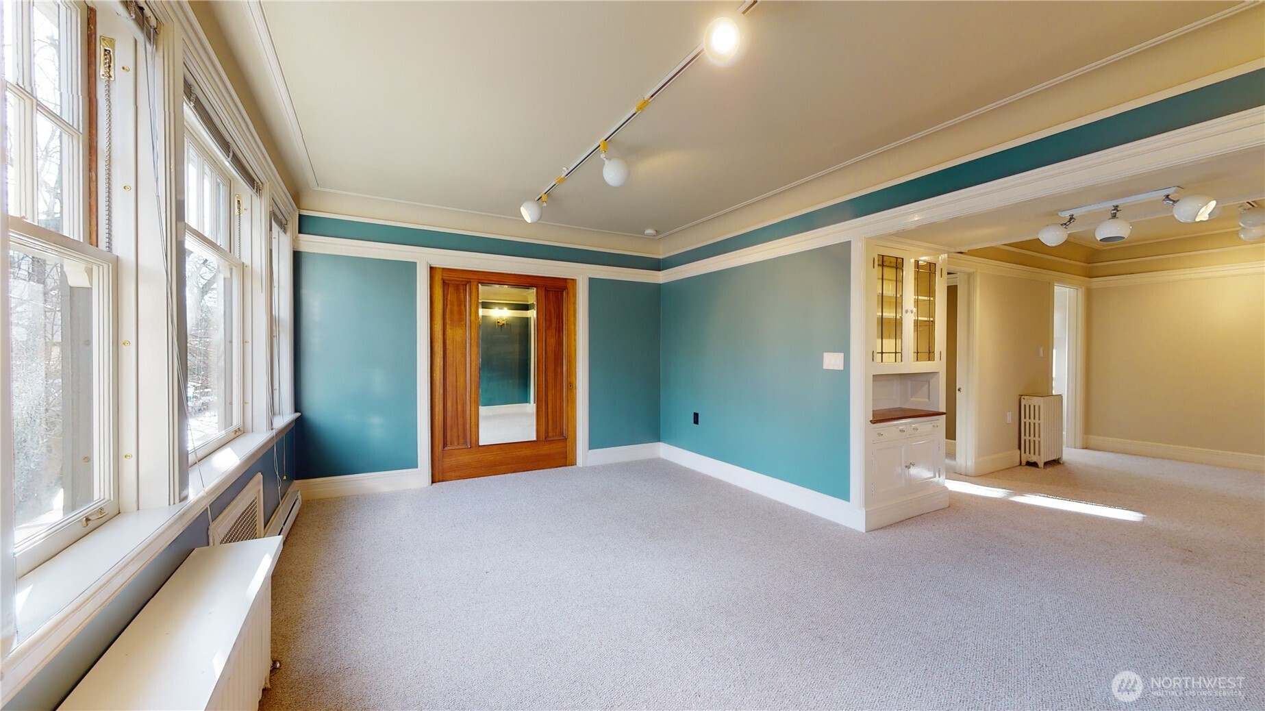 231 Summit Avenue East Seattle, WA 98102 - Photo 10 of 10