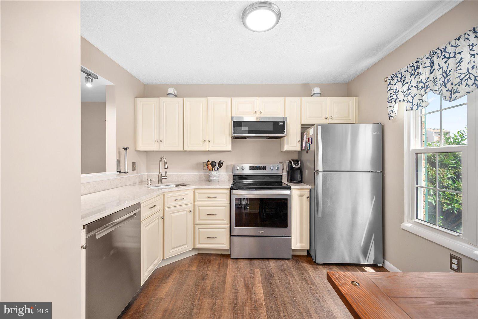 608 Osprey Road, Unit 2 Ocean City, MD 21842 - Photo 7 of 47 Gourmet Kitchen w/Stainless Steel Appliances