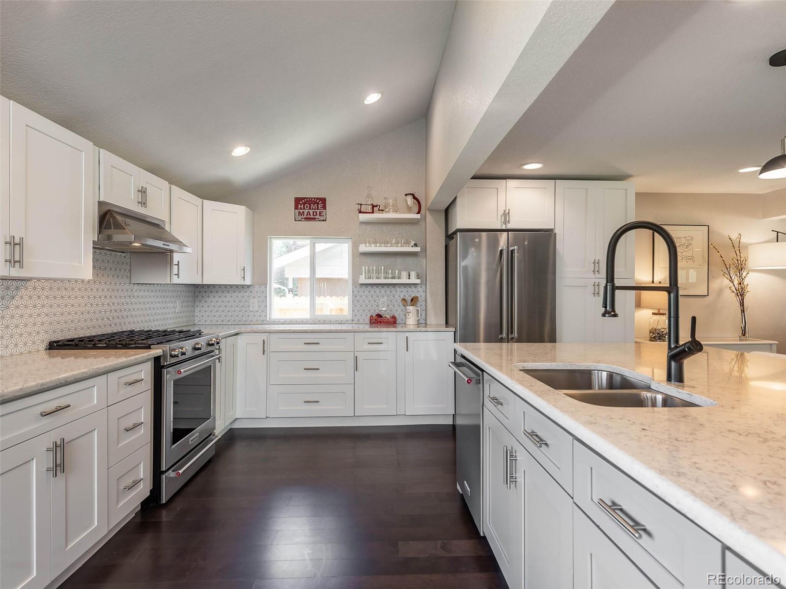 5911 South Eudora Way Centennial, CO 80121 - Photo 9 of 40