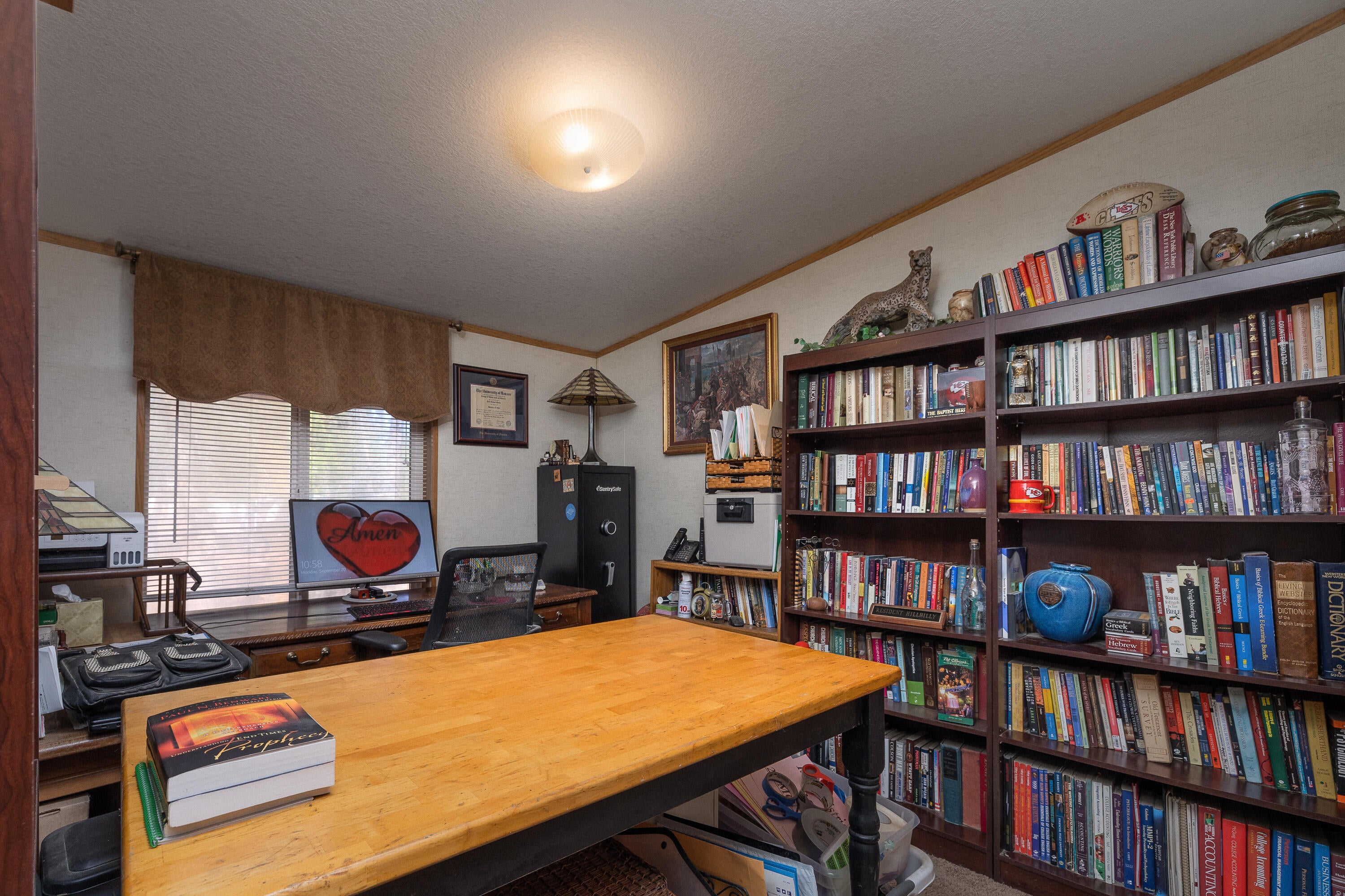 147021 Bills Road Gilchrist, OR 97737 - Photo 11 of 19 147021 Bills Rd 12 of 20