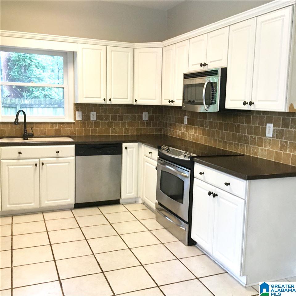 108 Tintern Abbey Alabaster, AL 35007 - Photo 5 of 31
