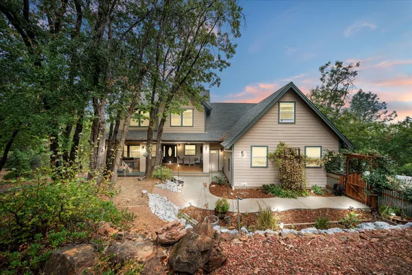 $560,000 | 17620 Targa Drive, Shasta Lake, CA 96019