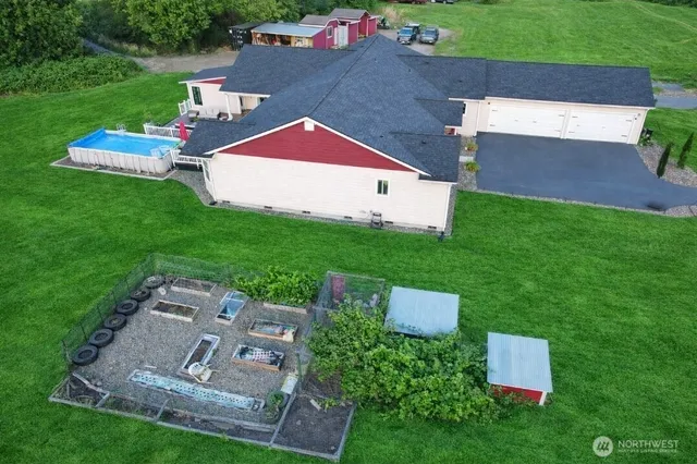 $950,000 | 3652 Pennsylvania Street, Longview, WA 98632