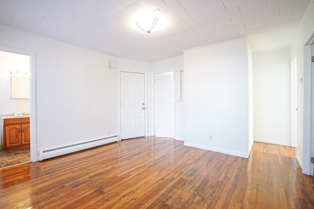 72 Walnut Street, Unit 1L Chicopee, MA 01020 - Photo 9 of 17