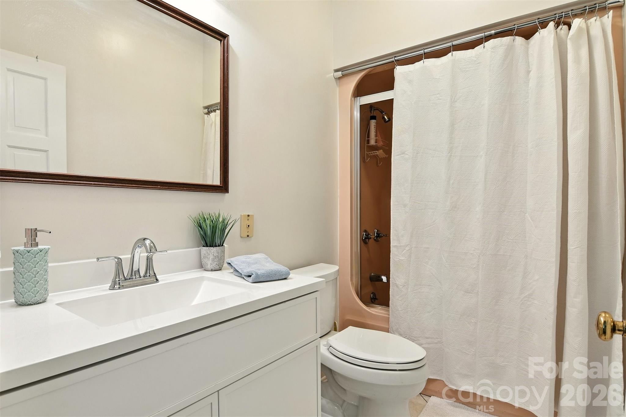 5042 Ridge Land Drive Hickory, NC 28602 - Photo 23 of 47