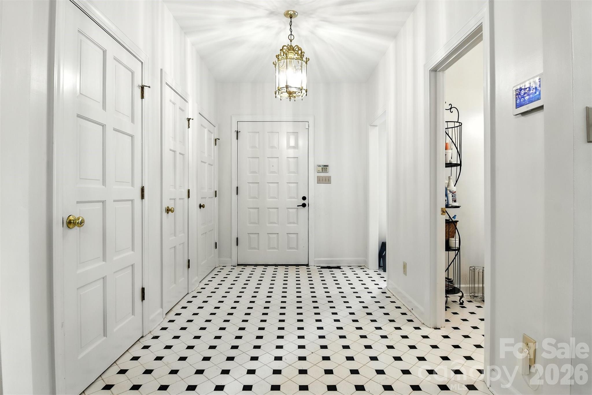 5042 Ridge Land Drive Hickory, NC 28602 - Photo 3 of 47