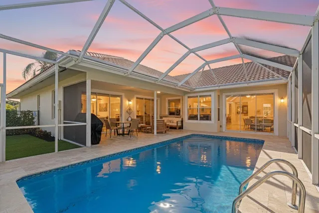 $975,000 | 9061 Cypress Hollow Drive, Palm Beach Gardens, FL 33418