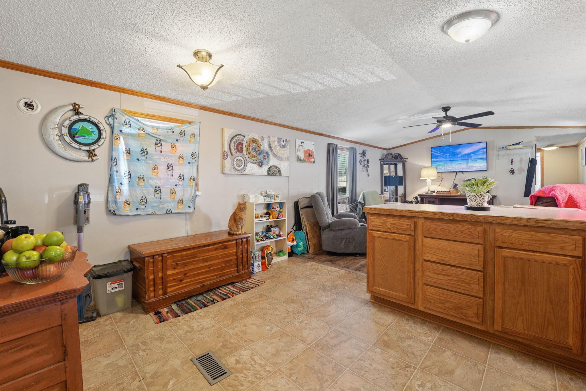 440 Chambersburg Road Columbus, OH 43207 - Photo 11 of 25 13-web-or-mls-440-chambersburg-rd