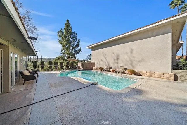 $449,999 | 1040 Central Avenue, Unit 14, Riverside, CA 92507