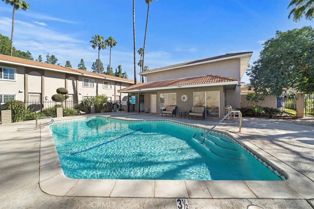 1040 Central Avenue, Unit 14 Riverside, CA 92507 - Photo 40 of 46