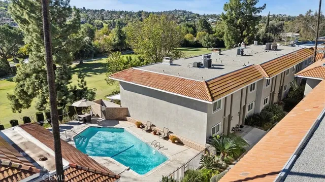 $449,999 | 1040 Central Avenue, Unit 14, Riverside, CA 92507