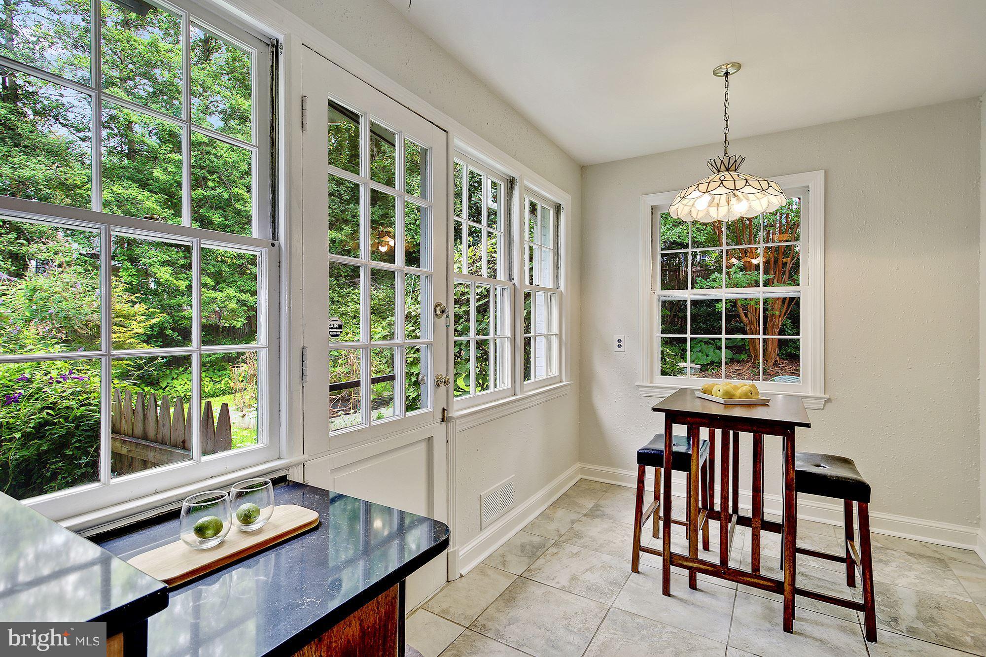 4525 Jamestown Road Bethesda, MD 20816 - Photo 10 of 20 Breakfast Area