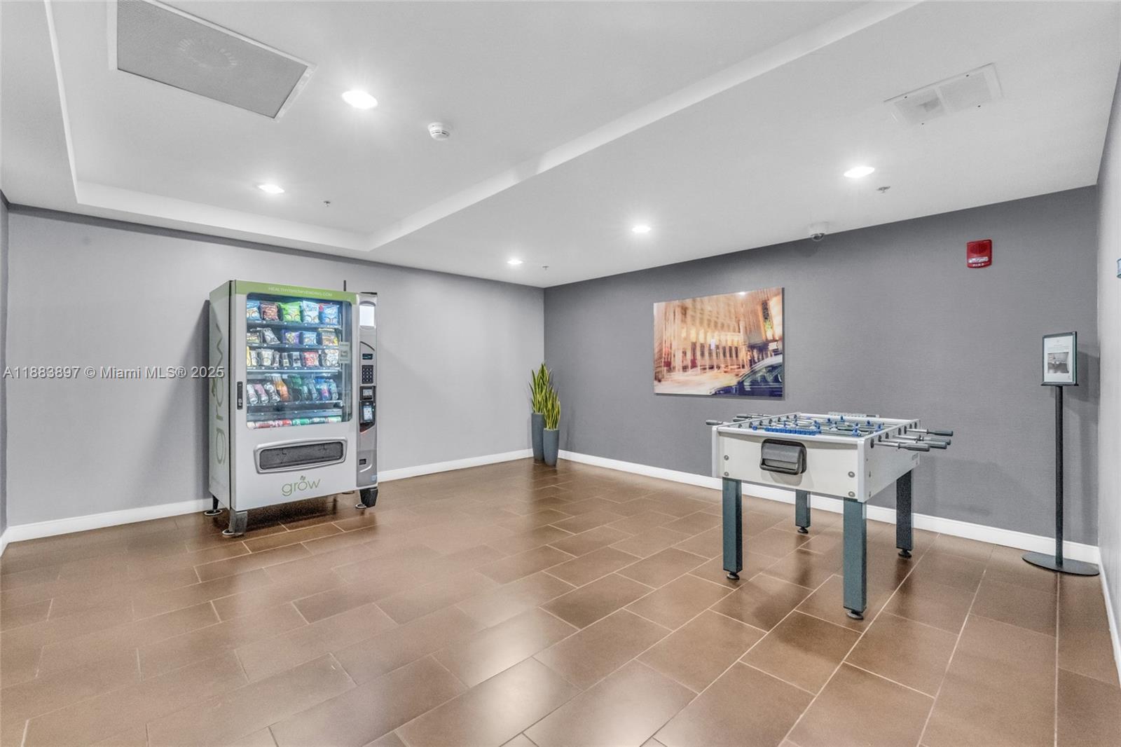 3250 Northeast 1st Avenue, Unit 1120 Miami, FL 33137 - Photo 25 of 39 a view of a livingroom with furniture