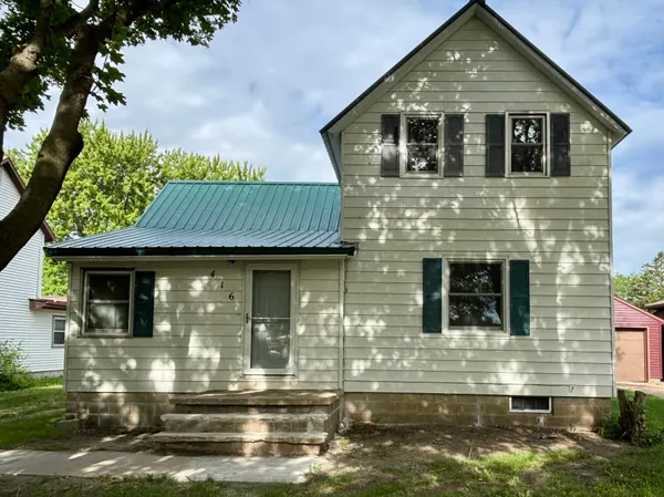 $129,900 | 416 Elm Avenue, Westbrook, MN 56183