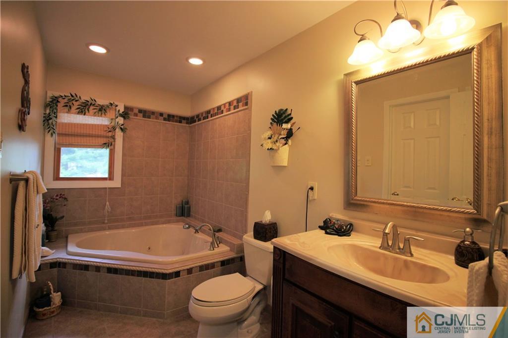 21 Jean Road East Brunswick, NJ 08816 - Photo 18 of 25 Gallery Image 18