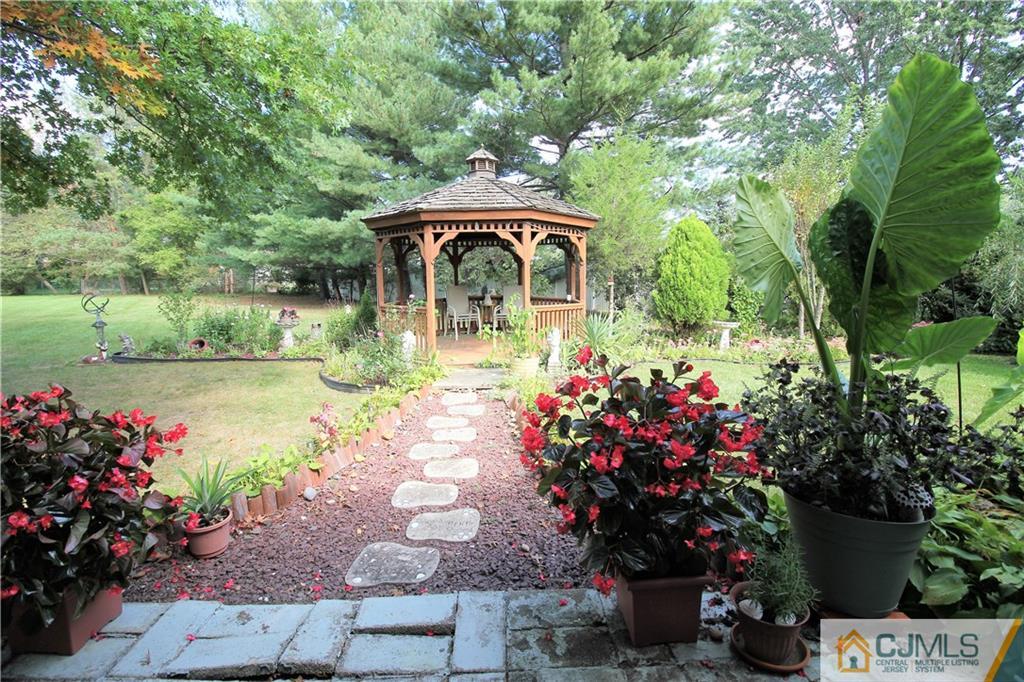 21 Jean Road East Brunswick, NJ 08816 - Photo 22 of 25 Gallery Image 22