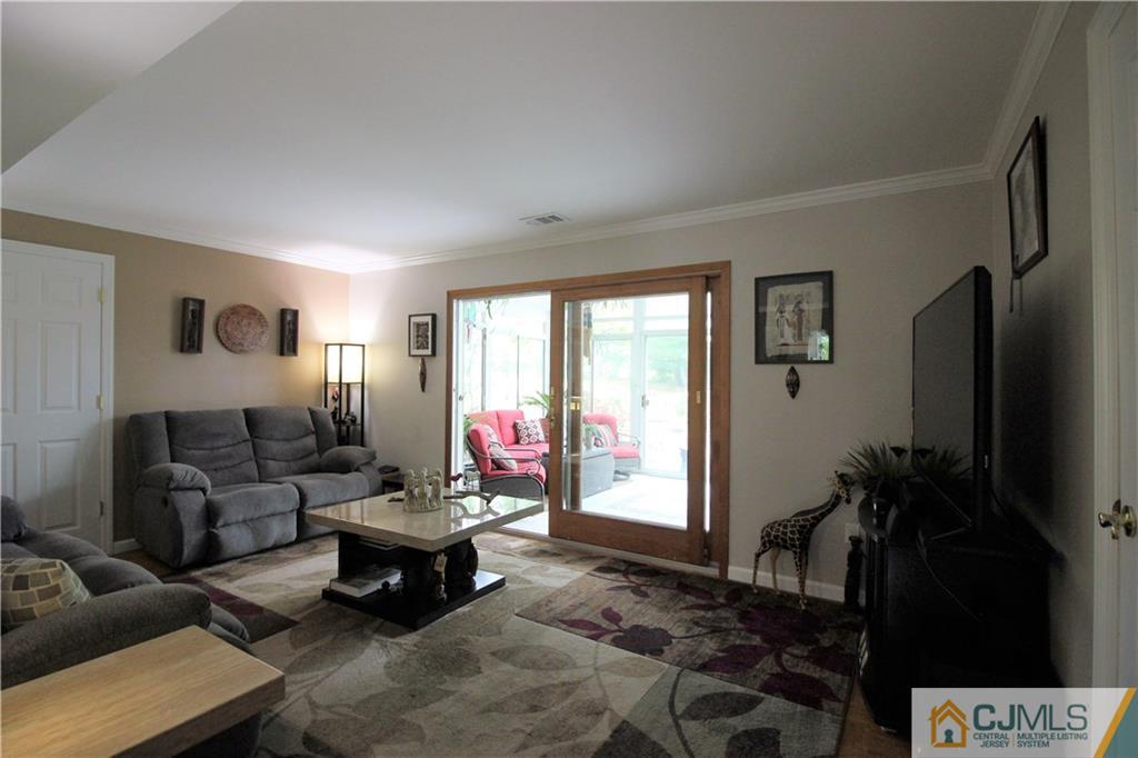 21 Jean Road East Brunswick, NJ 08816 - Photo 9 of 25 Gallery Image 9