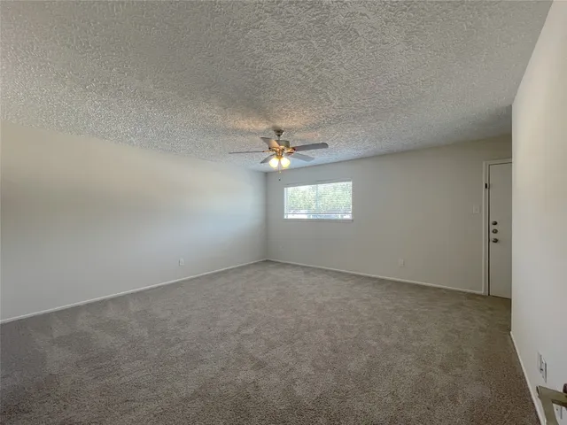 $1,950 | 443 North Post Oak Lane, Unit 443, Houston, TX 77024