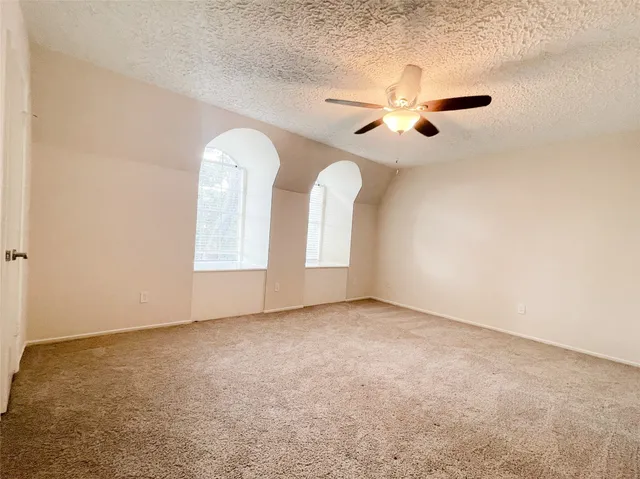 $1,950 | 443 North Post Oak Lane, Unit 443, Houston, TX 77024