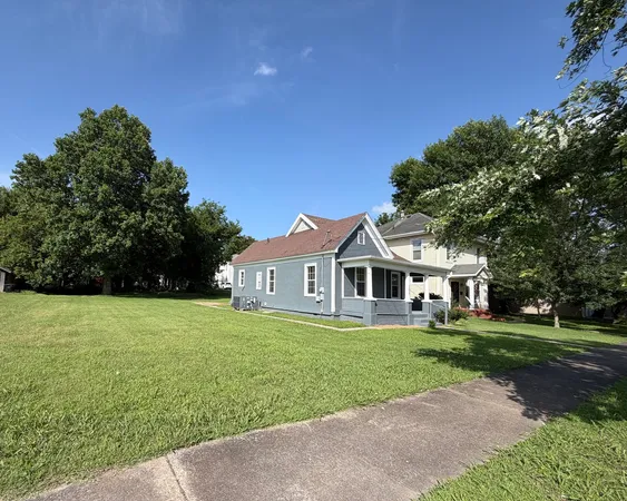 $132,900 | 109 East 7th Street, Metropolis, IL 62960