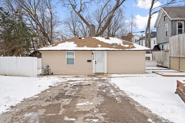 $265,000 | 268 North Gifford Street, Elgin, IL 60120