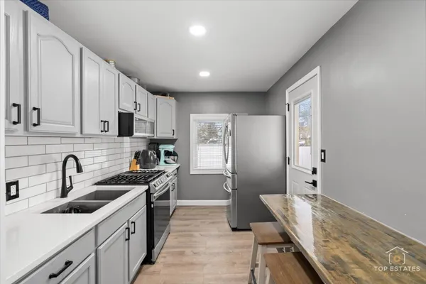 $259,900 | 268 North Gifford Street, Elgin, IL 60120