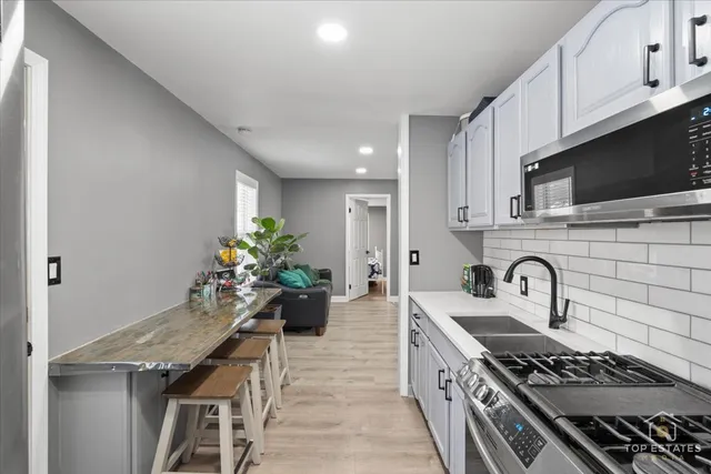 $265,000 | 268 North Gifford Street, Elgin, IL 60120