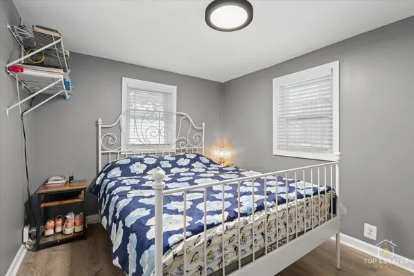 $259,900 | 268 North Gifford Street, Elgin, IL 60120