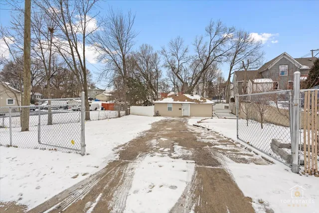$265,000 | 268 North Gifford Street, Elgin, IL 60120